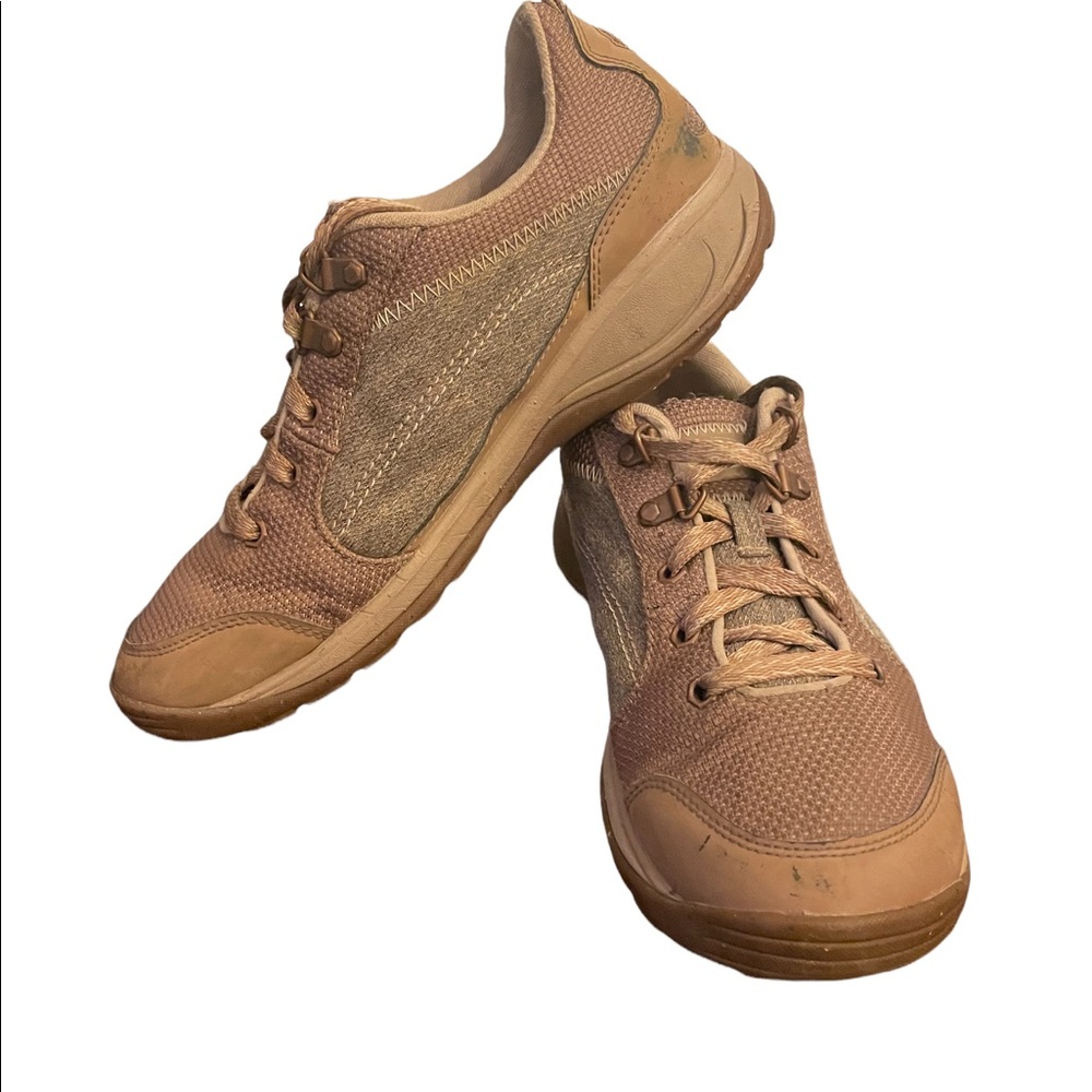 Chaco Kanarra Women’s Hiking Trail Shoes Size 8.5